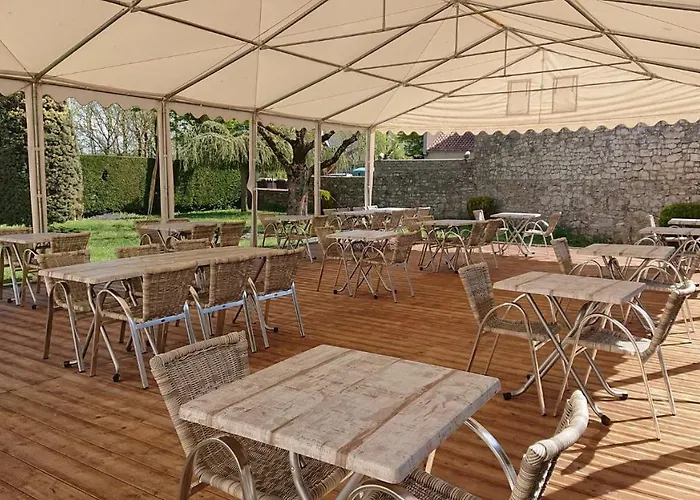 فندق Le Cevenol 2*