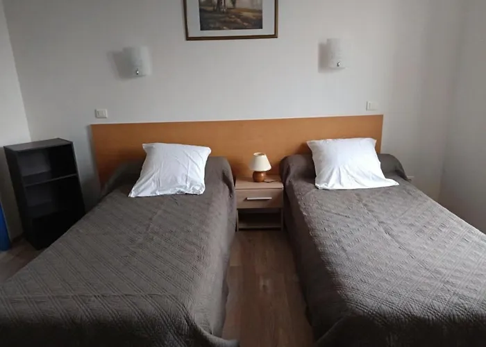 Le Cevenol فندق لا كافاليري